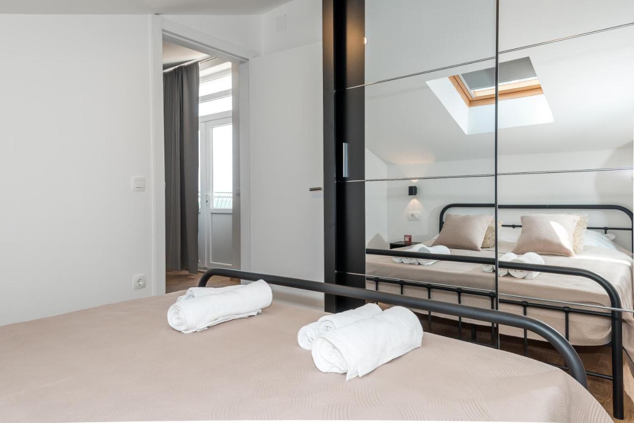 Abi Attic Apartment Sibenik Exterior photo