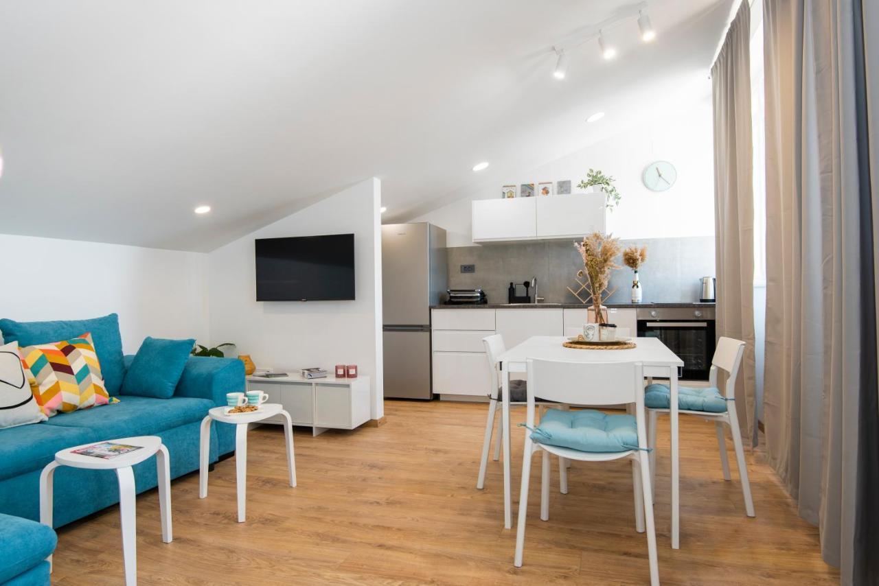 Abi Attic Apartment Sibenik Exterior photo