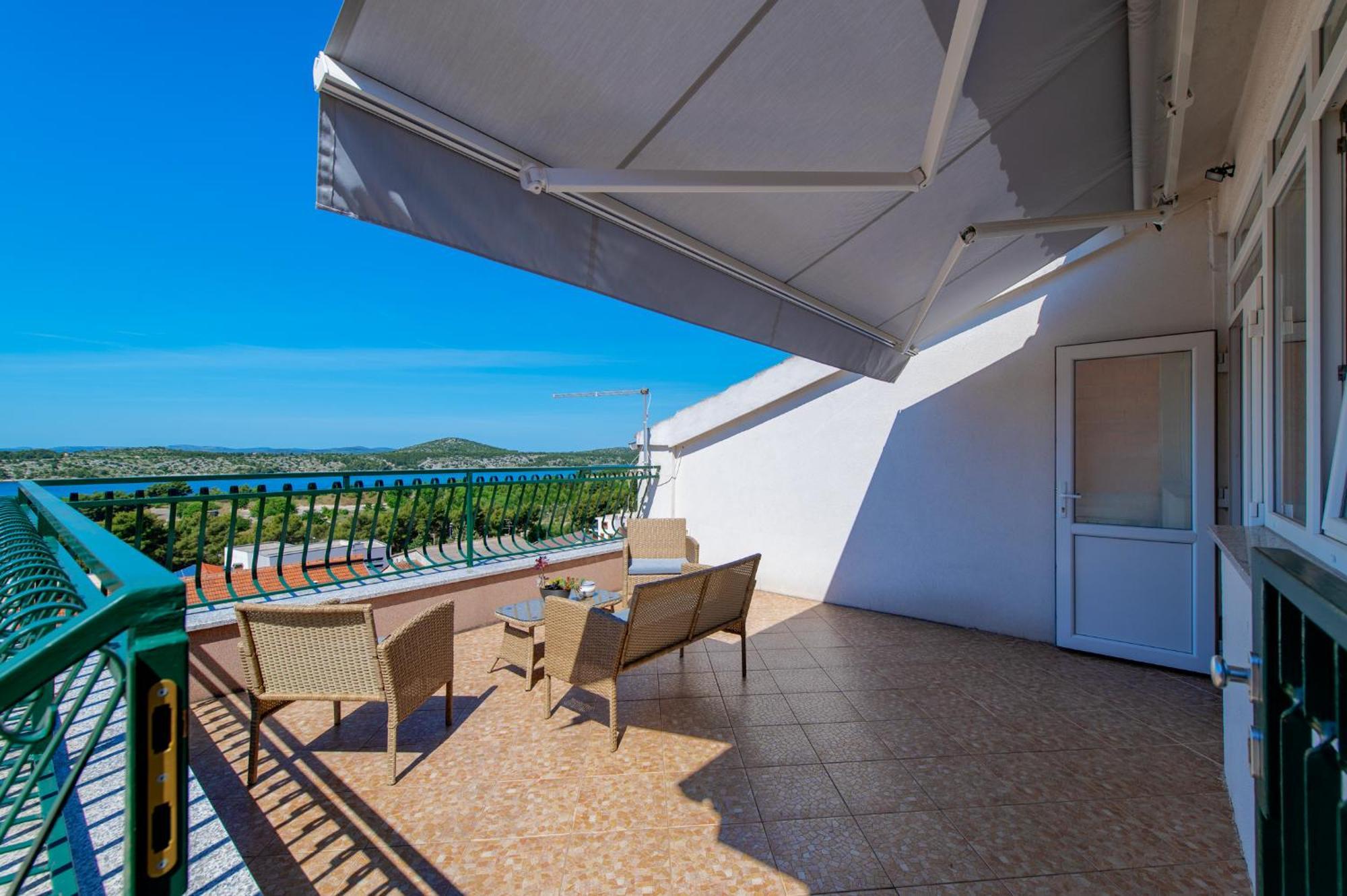 Abi Attic Apartment Sibenik Exterior photo